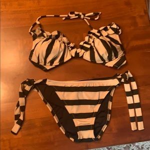 Betsy Johnson bikini